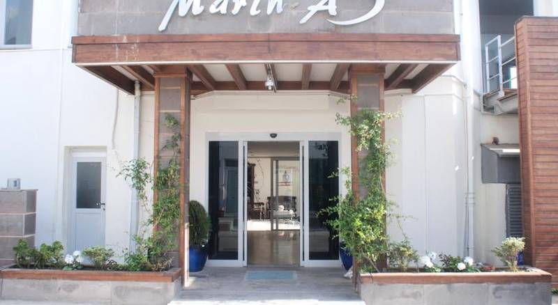 Marin-a Hotel