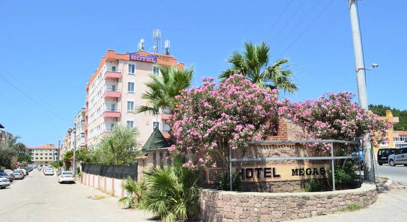 Mega Hotel