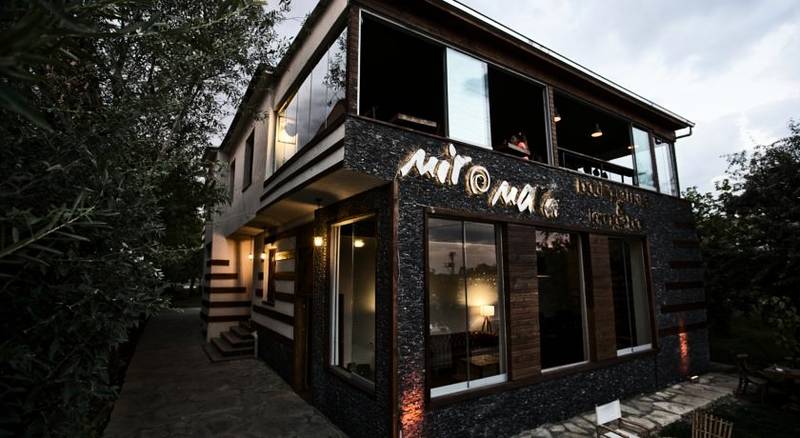 Mir O Mara Boutique Hotel