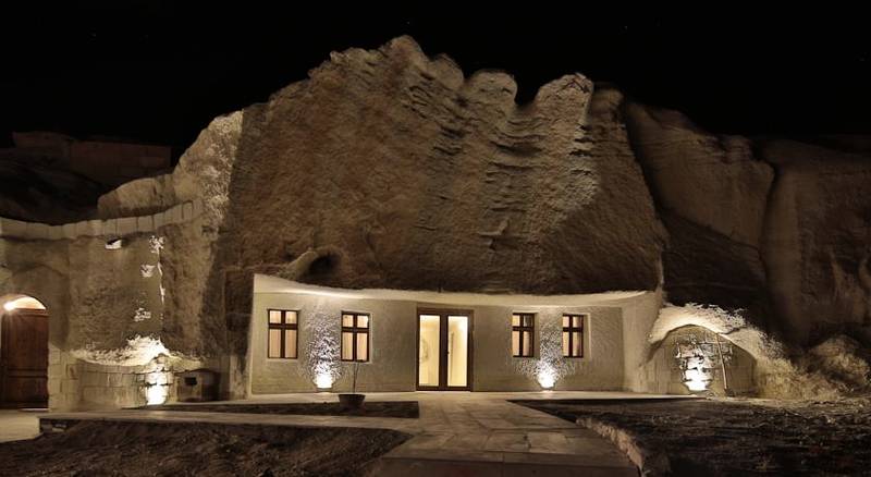 Miracle Cave Hotel