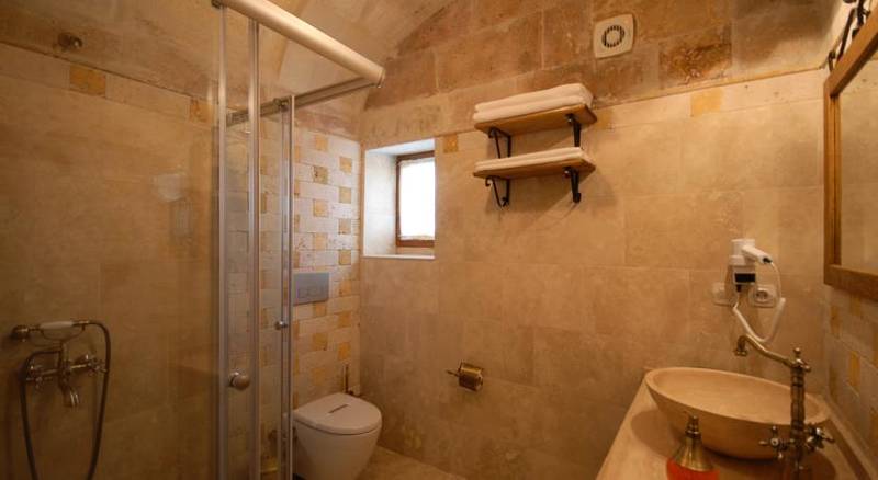 Mithra Cave Hotel