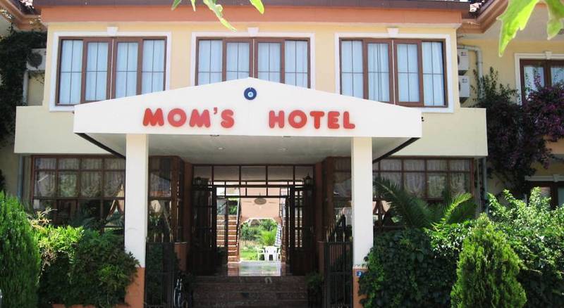 Moms Hotel