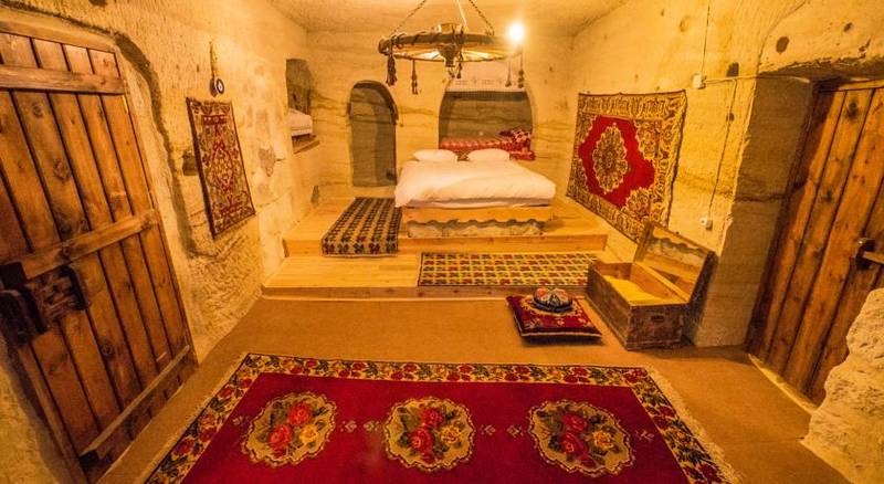 Natureland Cave Hotel