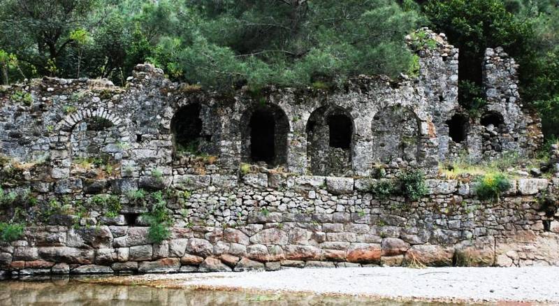 Olympos Deep Green Bungalows