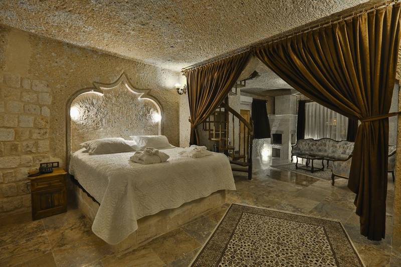 Oread Cave Suites