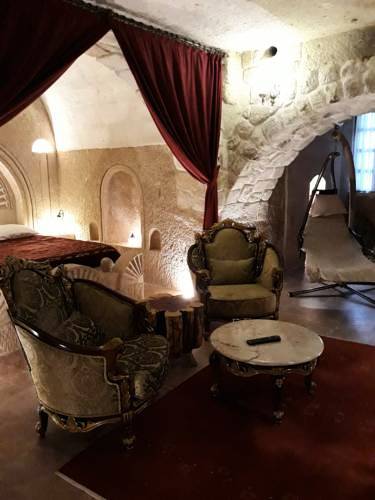 Oread Cave Suites