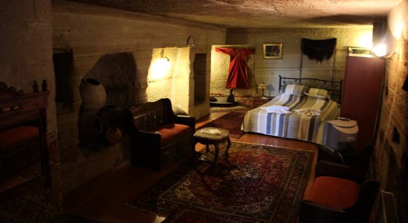 Oriental Cave Suites