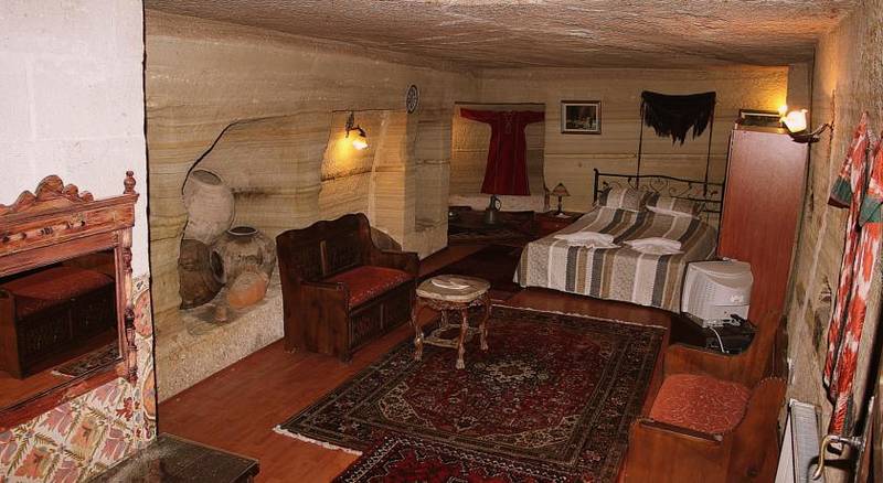 Oriental Cave Suites