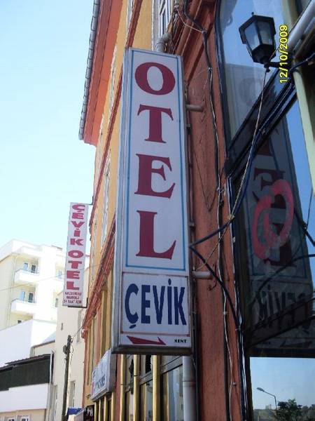 Otel evik