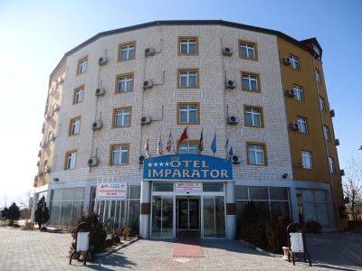 Otel mparator