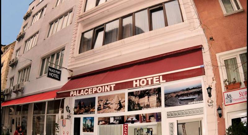 Palace Point Hotel