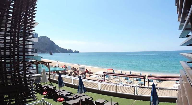 Palmiye Beach Hotel