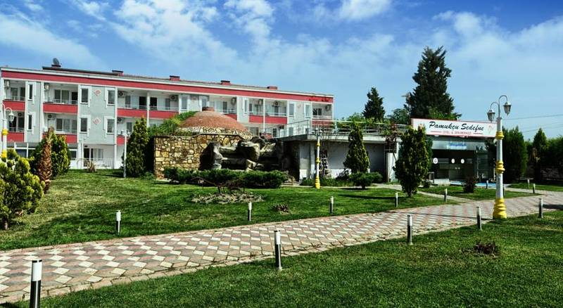 Pamuku Sedefne Otel