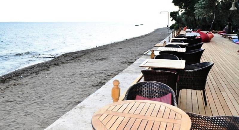 Papazlkhan Beach Hotel