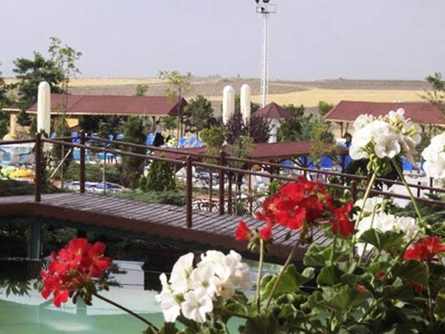 Patalya Lakeside Resort & Hotel