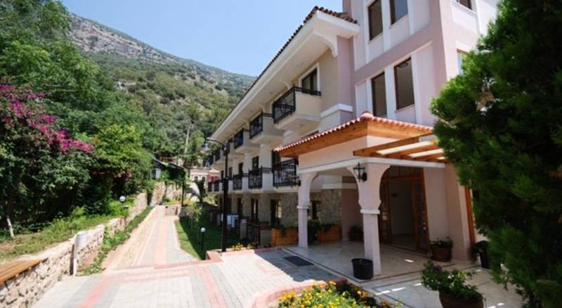 Perdikia Beach Hotel