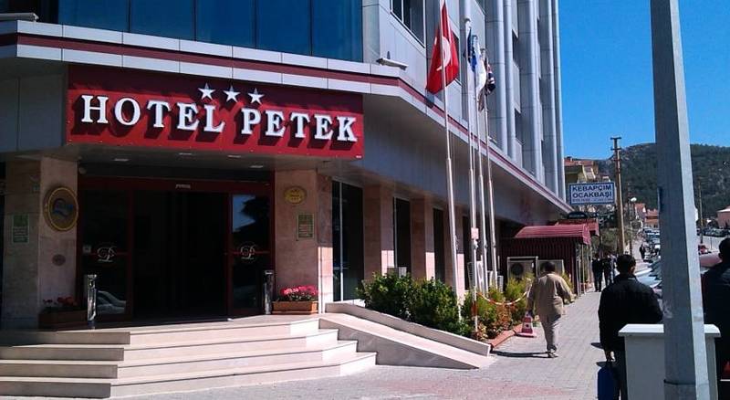 Petek Hotel