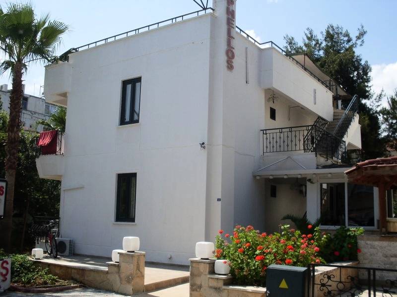 Phellos Apart Hotel