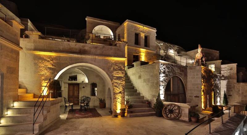 Phocas Cave Suites