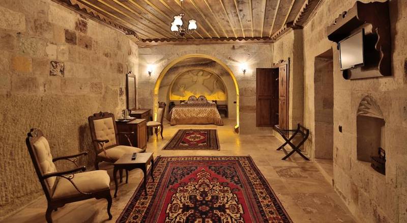 Phocas Cave Suites