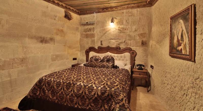 Phocas Cave Suites