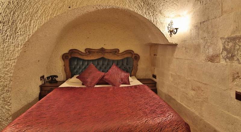 Phocas Cave Suites