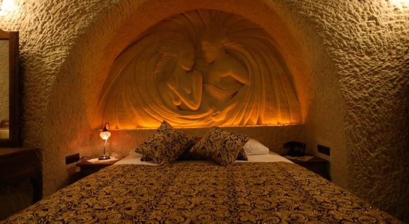 Phocas Cave Suites