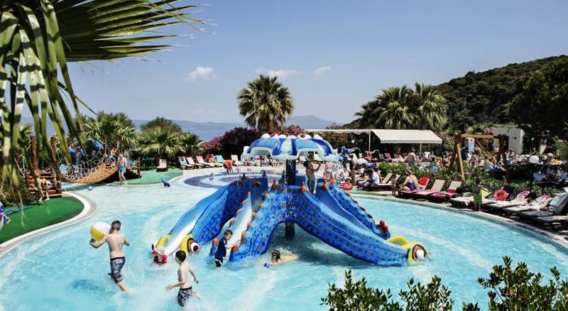 Pine Bay Tatil Ky