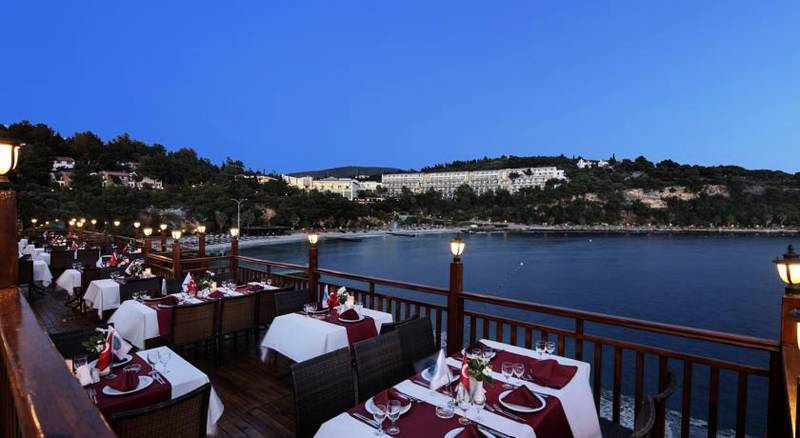 Pine Bay Tatil Ky