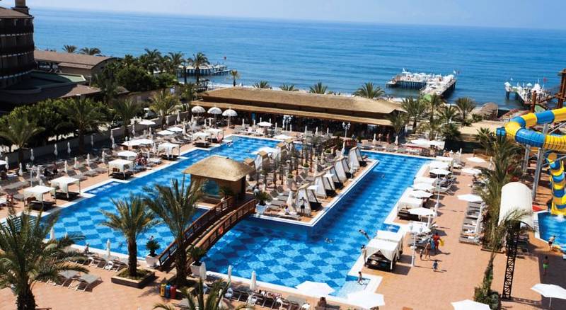 Quattro Beach Spa Resort