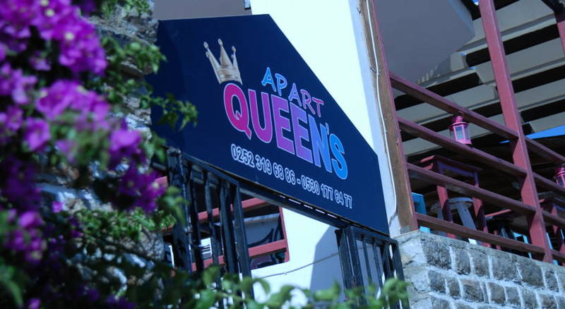 Queen's Apart Hotel