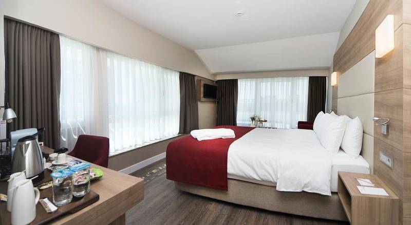 Ramada Encore Kartal Hotel