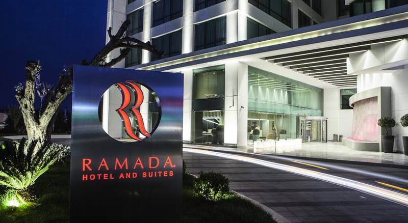 Ramada Hotel & Suites Kemalpaa