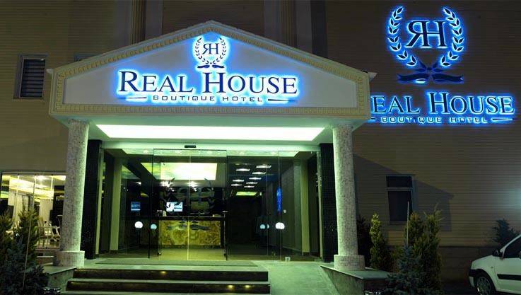 Real House Hotel