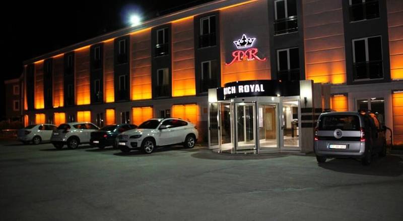 Rich Royal Hotel