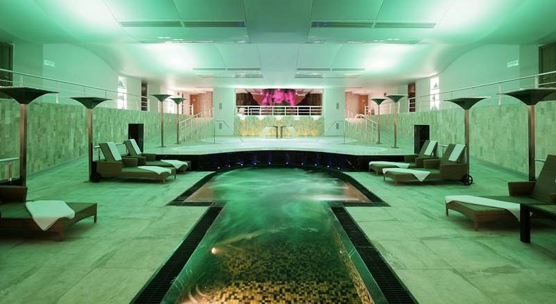 Richmond Nua Wellness Spa