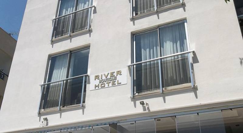 River Hotel