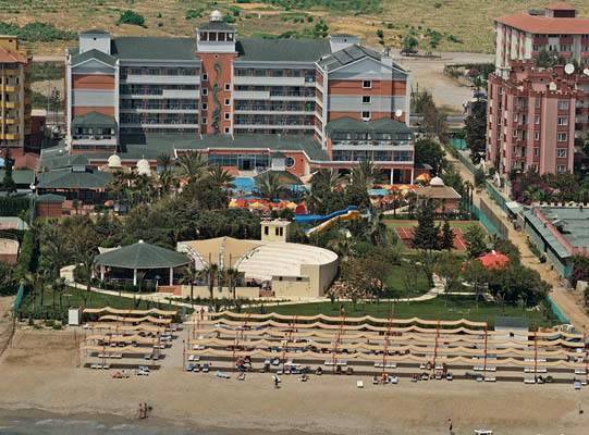 Insula Resort & Spa Otel