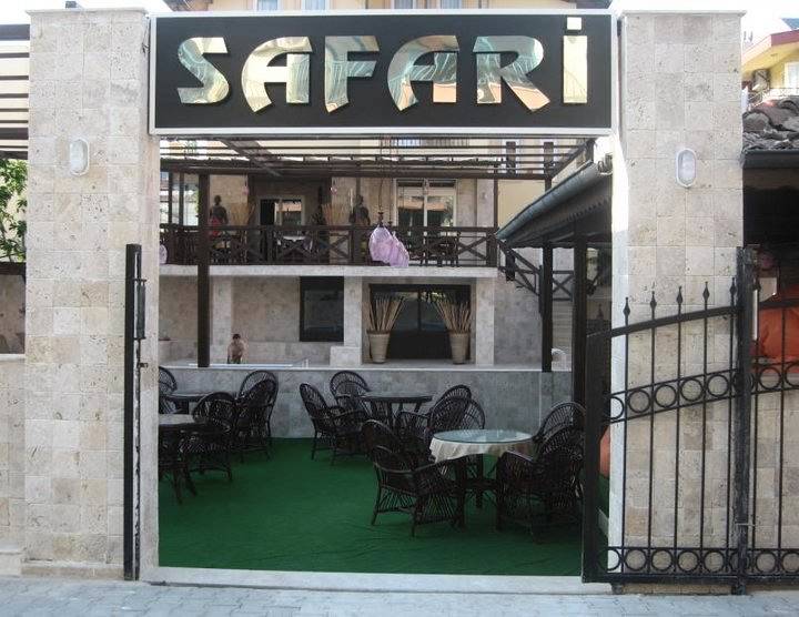 Safari Suit Hotel