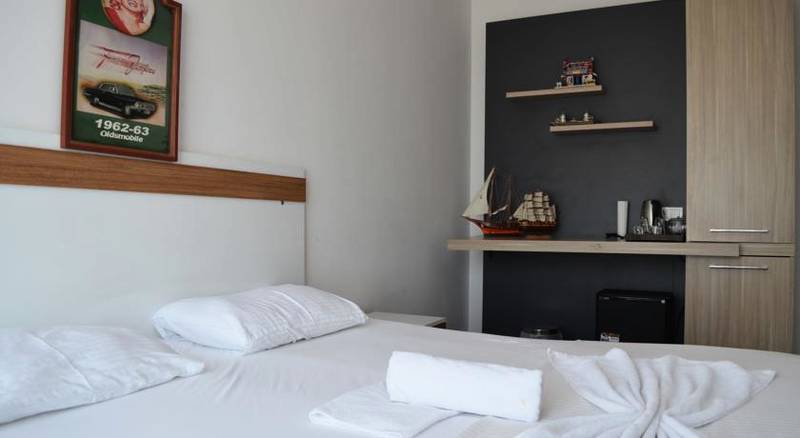 Safir House Hotel