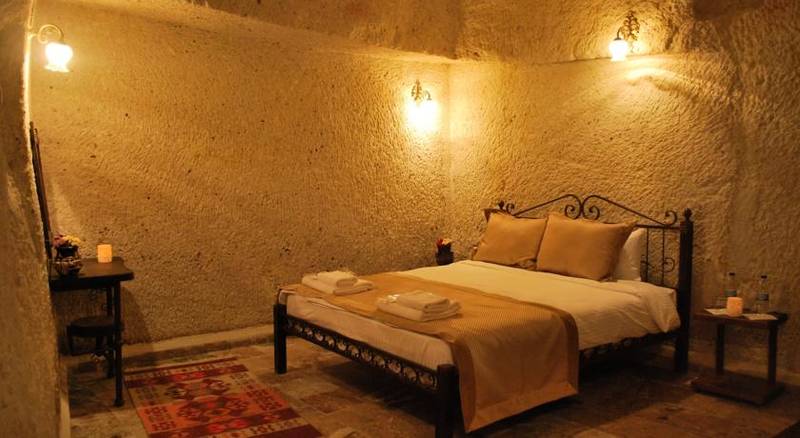 Emit Cave Hotel