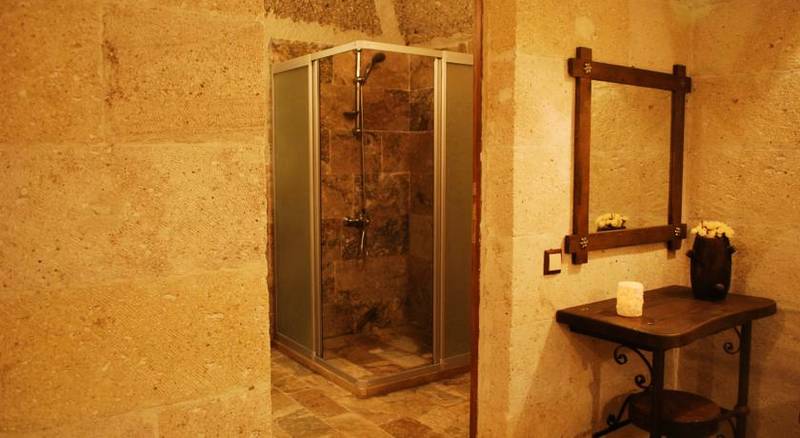 Emit Cave Hotel