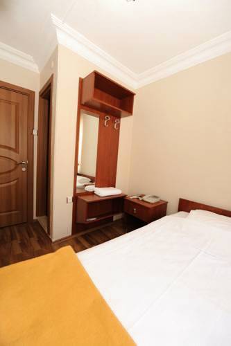 amil Hotel