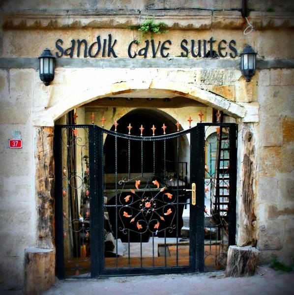 Sandk Cave Hotel