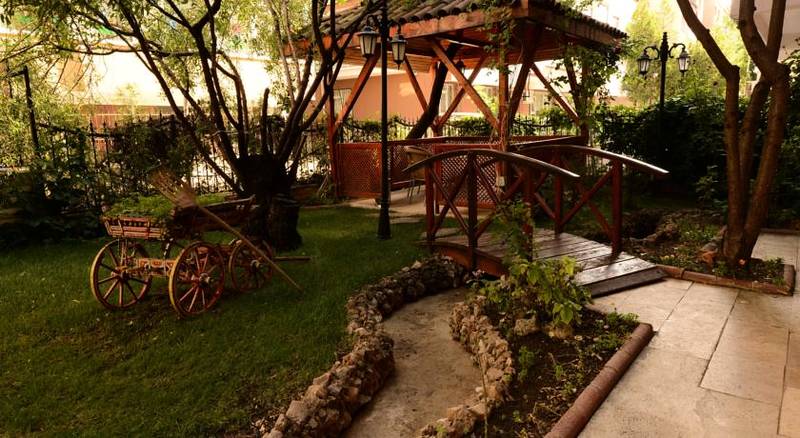 Santa Zaguda Hotel