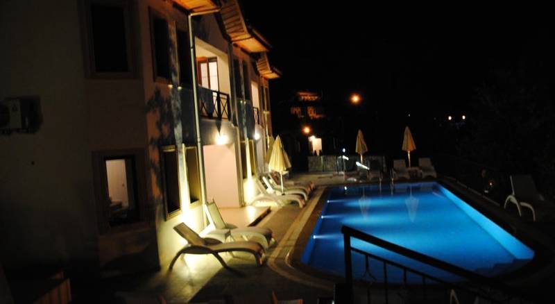 Saranda Club Hotel