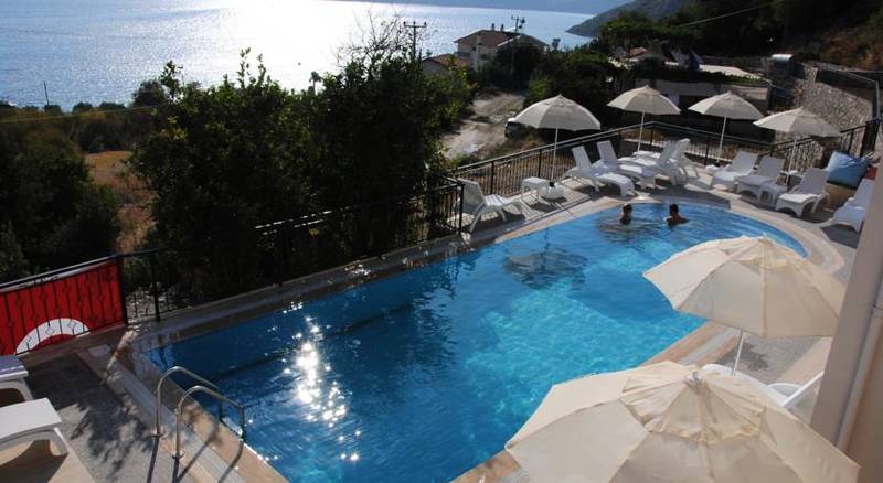 Saranda Club Hotel