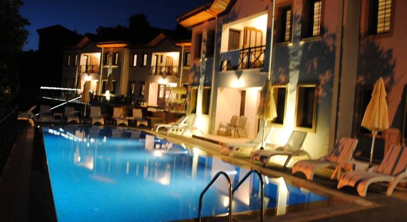 Saranda Club Hotel