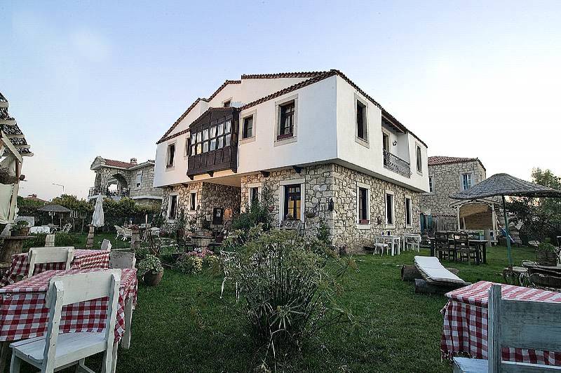 Sardunaki Konak Otel