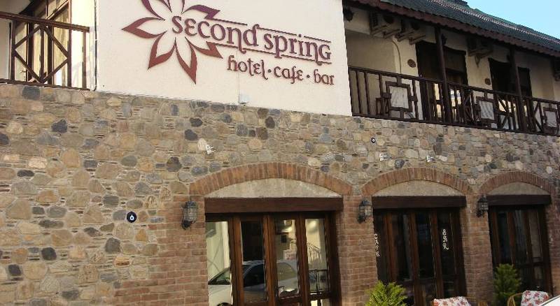 Second Spring Otel